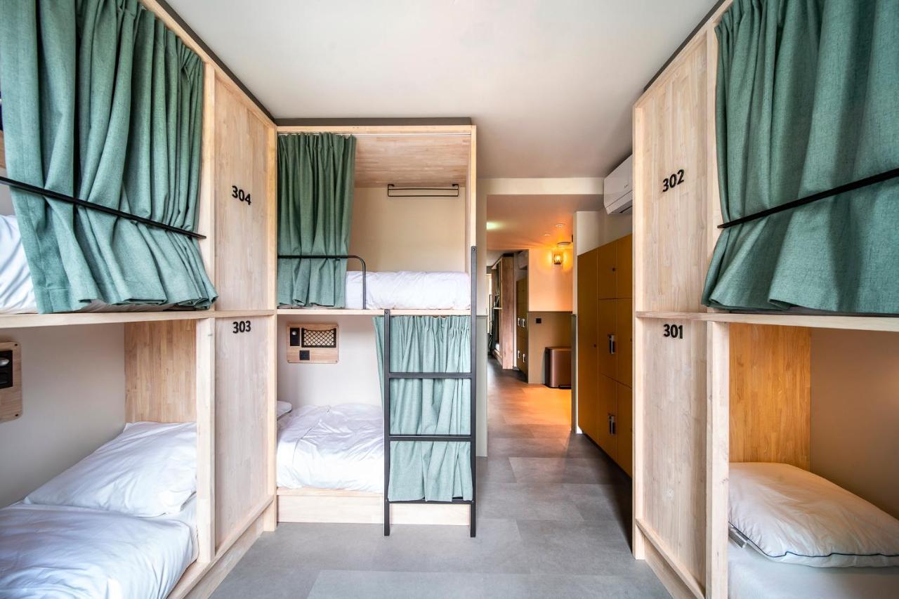 The Bee Hostel アムステルダム エクステリア 写真