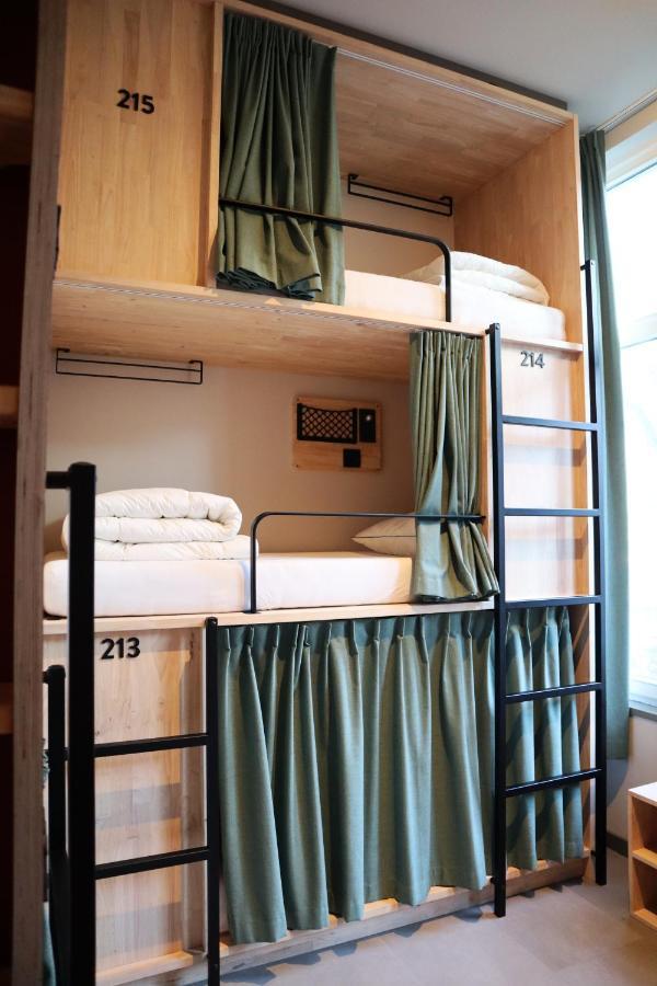 The Bee Hostel アムステルダム エクステリア 写真